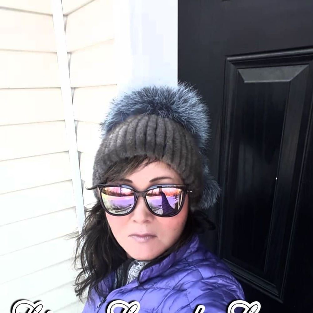 Meet your Posher, Tina